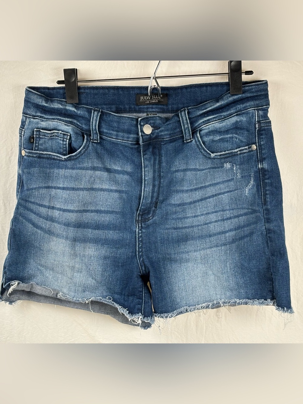 Judy Blue women’s XL Distressed Medium Blue Denim Shorts